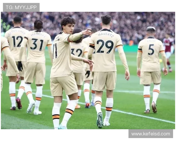 恩佐 vs 赖斯：全能中场的战术角色对比