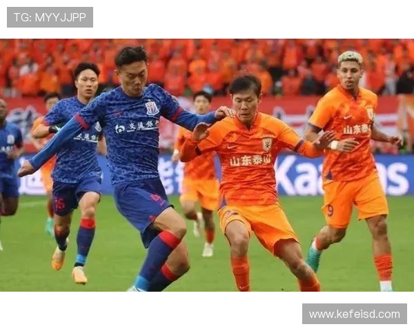 泰山队争冠之路堪忧：战术依赖与内部危机引爆，豪门地位岌岌可危！