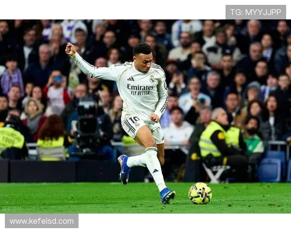 皇马防守稳定性下降原因逐步反映，后防体系面临关键考验