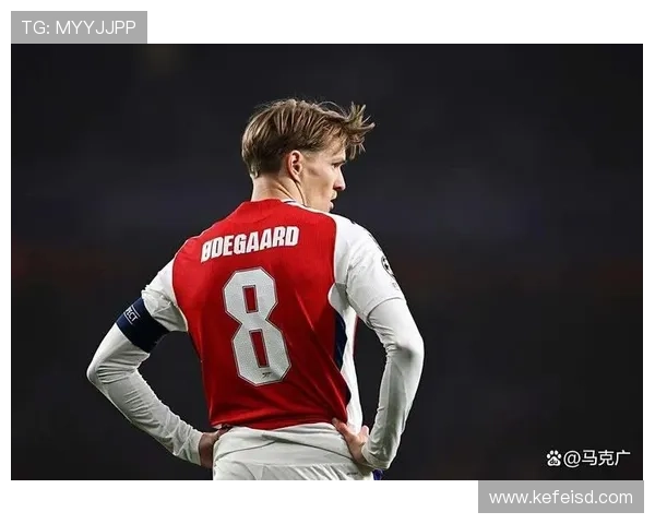 厄德高：从边前腰到中路核心的角色演变分析